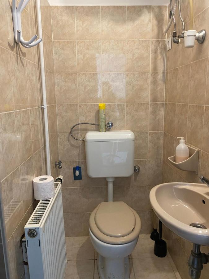 Holiday Apartmanhaz Balatonfured Exterior photo